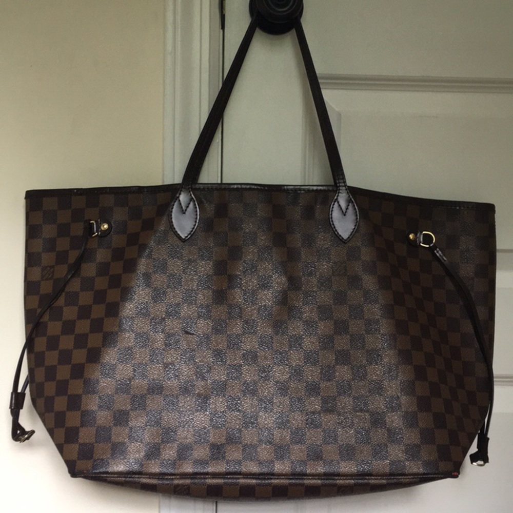 NA Louis Vuitton gm